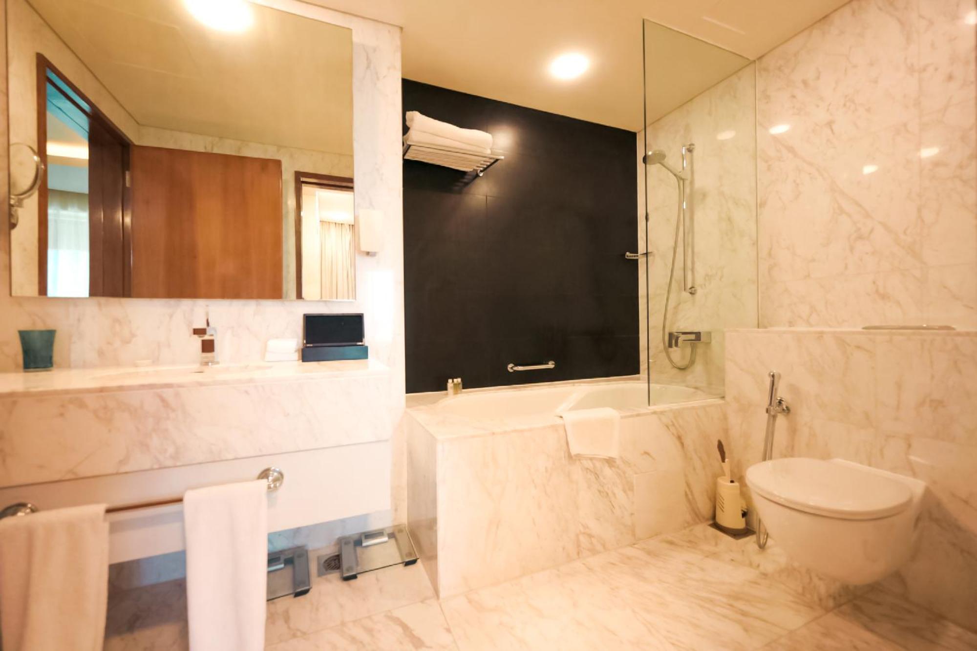 Emaar Fashion Avenue One Bedroom - Formerly Address Dubai Mall Four Apple Holiday Homes Екстериор снимка